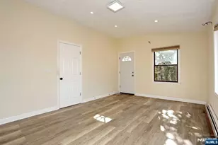 7-09 Campbell Rd, Fair Lawn, NJ 07410 - Photo 17