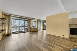 2 Horizon Rd, Fort Lee, NJ 07024 - Photo 13