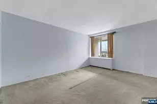 2 Horizon Rd, Fort Lee, NJ 07024 - Photo 33