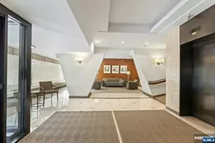 2 Horizon Rd, Fort Lee, NJ 07024 - Photo 37