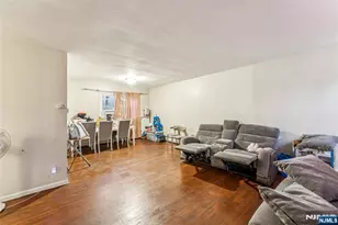 18 Gifford Ct, Maplewood, NJ 07040 - Photo 5