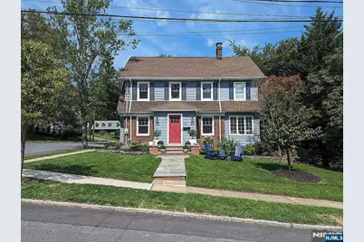 17 Collinwood Road, Maplewood, NJ 07040 - Photo 1