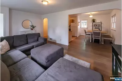 19 Bedford Road, Dumont, NJ 07628 - Photo 5