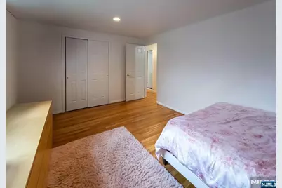 19 Bedford Road, Dumont, NJ 07628 - Photo 27