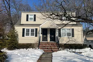 195 Godwin Ave 1st Fl, Ridgewood, NJ 07450 - Photo 1