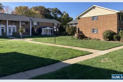 115 N Franklin Turnpike 5 #5, Ramsey, NJ 07446 - Photo 3