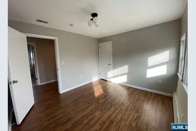 65 May Street 2nd Floor Ap #2nd Floor Ap, Hawthorne, NJ 07506 - Photo 7