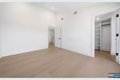 117 Henry Street, Palisades Park, NJ 07650 - Photo 29