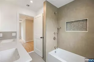 428 Lafayette Ave, Cliffside Park, NJ 07010 - Photo 33