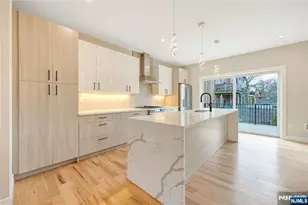 428 Lafayette Ave, Cliffside Park, NJ 07010 - Photo 13