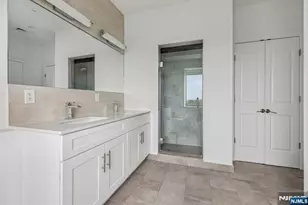 2 Executive Dr 621, Fort Lee, NJ 07024 - Photo 11