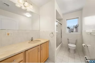 535B Lawn Avenue B #B, Palisades Park, NJ 07650 - Photo 17