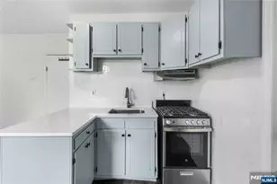 676 Chestnut 3, Kearny, NJ 07032 - Photo 15