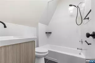 676 Chestnut 3, Kearny, NJ 07032 - Photo 19