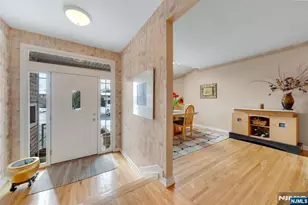 19 Fox Run Rd, Allendale, NJ 07401 - Photo 3