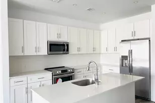 2 Executive Dr 803, Fort Lee, NJ 07024 - Photo 9