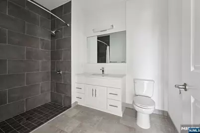 2 Executive Drive 803 #803, Fort Lee, NJ 07024 - Photo 9