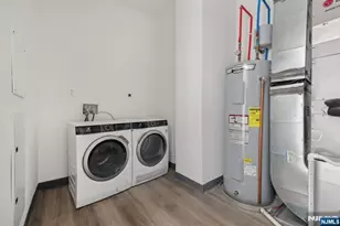 2 Executive Dr 818, Fort Lee, NJ 07024 - Photo 9