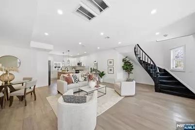 28 Irving Street, Montclair, NJ 07042 - Photo 3