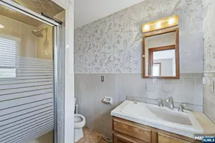 243 Newark Ave 2, Lyndhurst Township, NJ 07071 - Photo 29