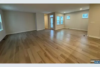 61 Willow Lane 31 #31, Parsippany, NJ 07054 - Photo 3