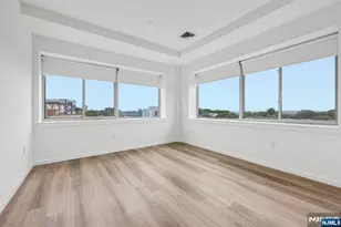 2 Executive Dr 819, Fort Lee, NJ 07024 - Photo 7