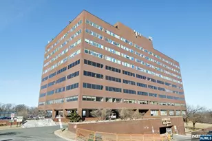 2 Executive Dr 917, Fort Lee, NJ 07024 - Photo 1