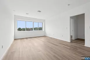 2 Executive Dr 918, Fort Lee, NJ 07024 - Photo 7