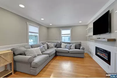 20-14 Saddle River Road, Fair Lawn, NJ 07410 - Photo 5