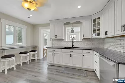 20-14 Saddle River Road, Fair Lawn, NJ 07410 - Photo 15