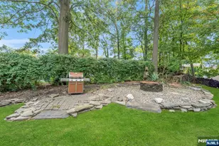 22 Bannehr St, Oakland, NJ 07436 - Photo 35