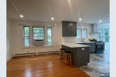 134 Highland Avenue 1 #1, Midland Park, NJ 07432 - Photo 5