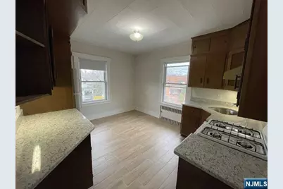 102 S Maple Avenue 3 #3, Ridgewood, NJ 07450 - Photo 3