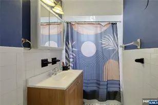 251 Grant Ave, Cliffside Park, NJ 07010 - Photo 5