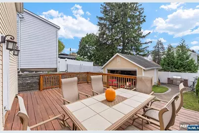 288 Sussex Road, Wood Ridge, NJ 07075 - Photo 25