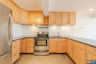 333 Grand Ave 4B, Palisades Park, NJ 07650 - Photo 3