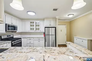 109 Grand Ave 4A, Englewood, NJ 07631 - Photo 23