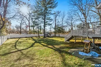 21-10 Carlisle Place, Fair Lawn, NJ 07410 - Photo 29