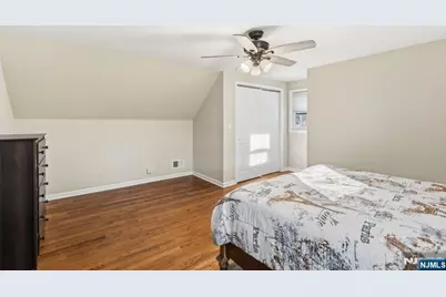 21-10 Carlisle Place, Fair Lawn, NJ 07410 - Photo 17