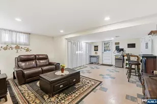 21-10 Carlisle Pl, Fair Lawn, NJ 07410 - Photo 21