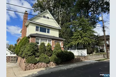 27 Lincoln Place 2 #2, East Rutherford, NJ 07073 - Photo 1