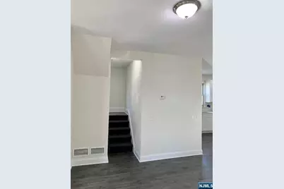 632 Chase Avenue 2 #2, Lyndhurst Township, NJ 07071 - Photo 11