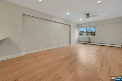 333 Grand Avenue 1I #1I, Palisades Park, NJ 07650 - Photo 9