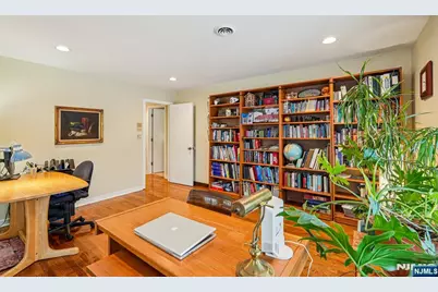 707 Horseshoe Trail, Franklin Lakes, NJ 07417 - Photo 15