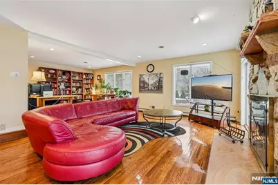 707 Horseshoe Trail, Franklin Lakes, NJ 07417 - Photo 11