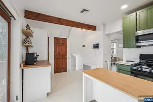 392 Lehigh St, Wyckoff Township, NJ 07481 - Photo 13