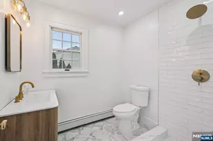 392 Lehigh St, Wyckoff Township, NJ 07481 - Photo 27