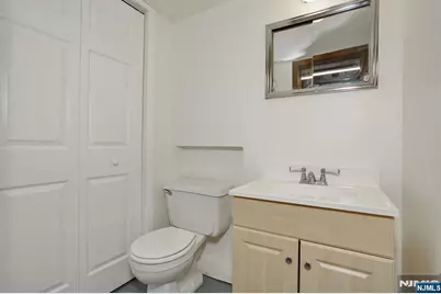 401 Pleasant Avenue, New Milford, NJ 07646 - Photo 27