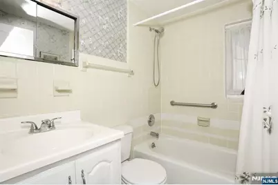 401 Pleasant Avenue, New Milford, NJ 07646 - Photo 19