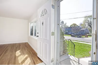 401 Pleasant Avenue, New Milford, NJ 07646 - Photo 3